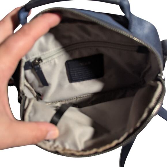 Tumi Navy Voyageur Troy Crossbody Bag  Marine Blue Silver Hardware. - Picture 5 of 8